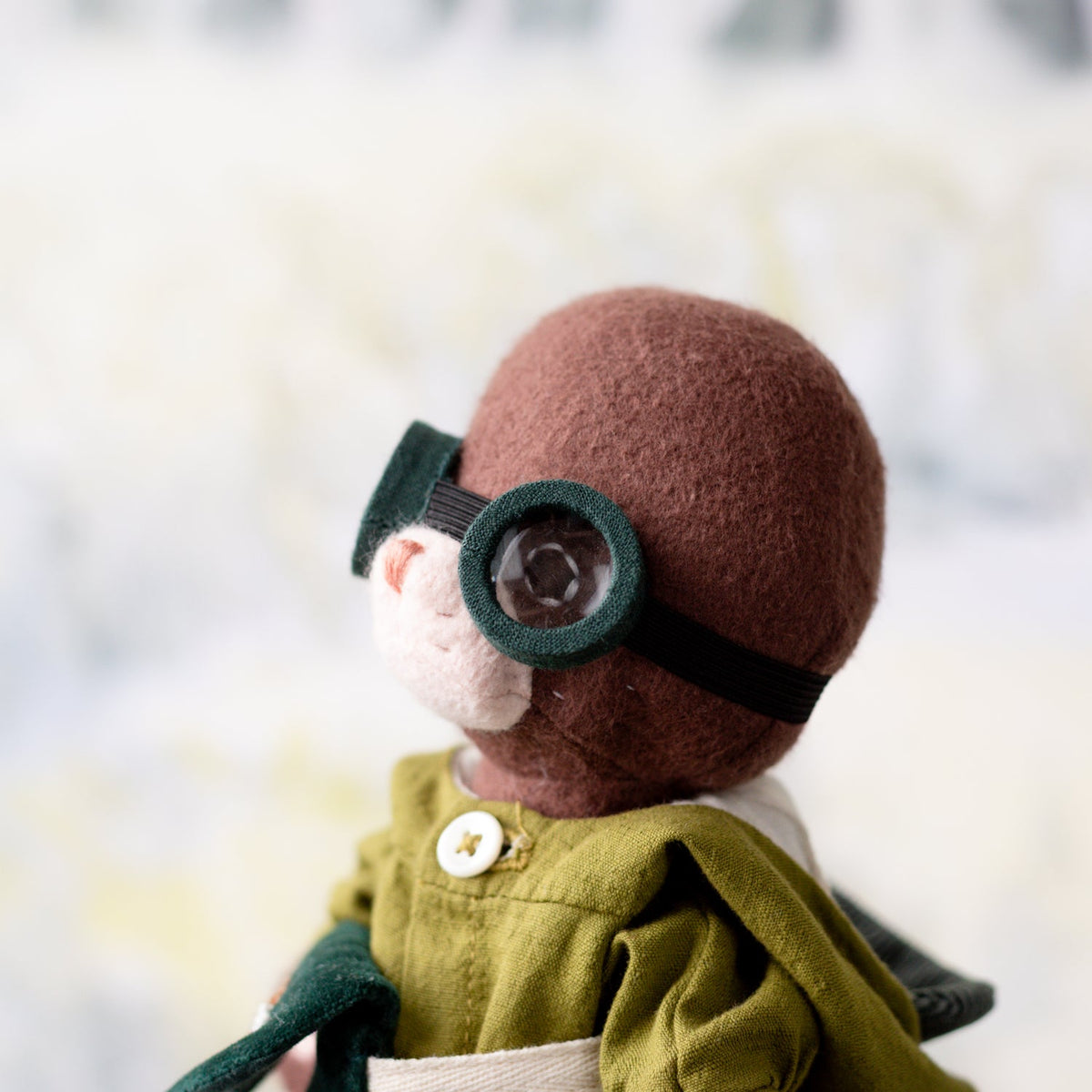Magnifying Doll Goggles